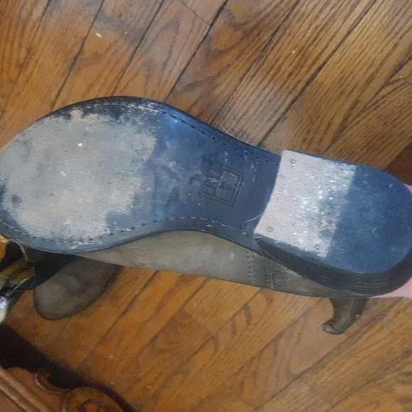 Frye Carson chelsea boots - Picture 6 of 10